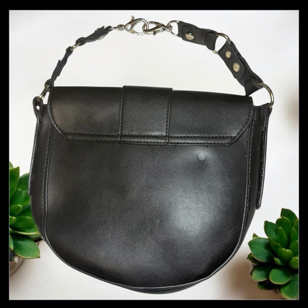 Grace Adele clasps - Black Bag w A New Day vibes ready for favorite strap to add - Picture 8 of 11